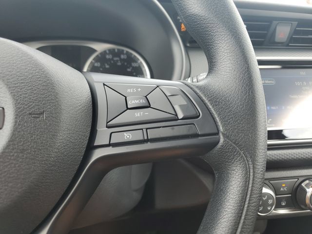 Certified 2025 Nissan Kicks Play S FWD image 21