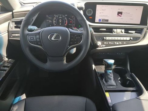 Used 2024 Lexus ES 350 w/ Premium Package FWD image 14