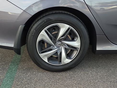 Used 2020 Honda Civic LX image 8