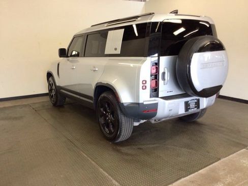 Used 2020 Land Rover Defender 110 SE AWD/4WD image 6