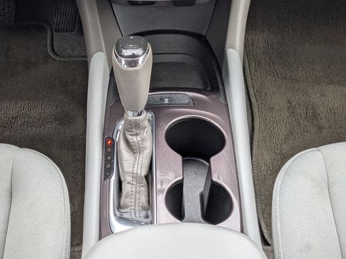 Used 2018 Chevrolet Malibu LS image 18