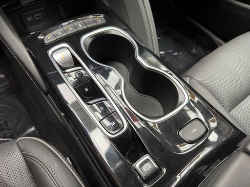 Used 2023 Buick Envision Essence image 20