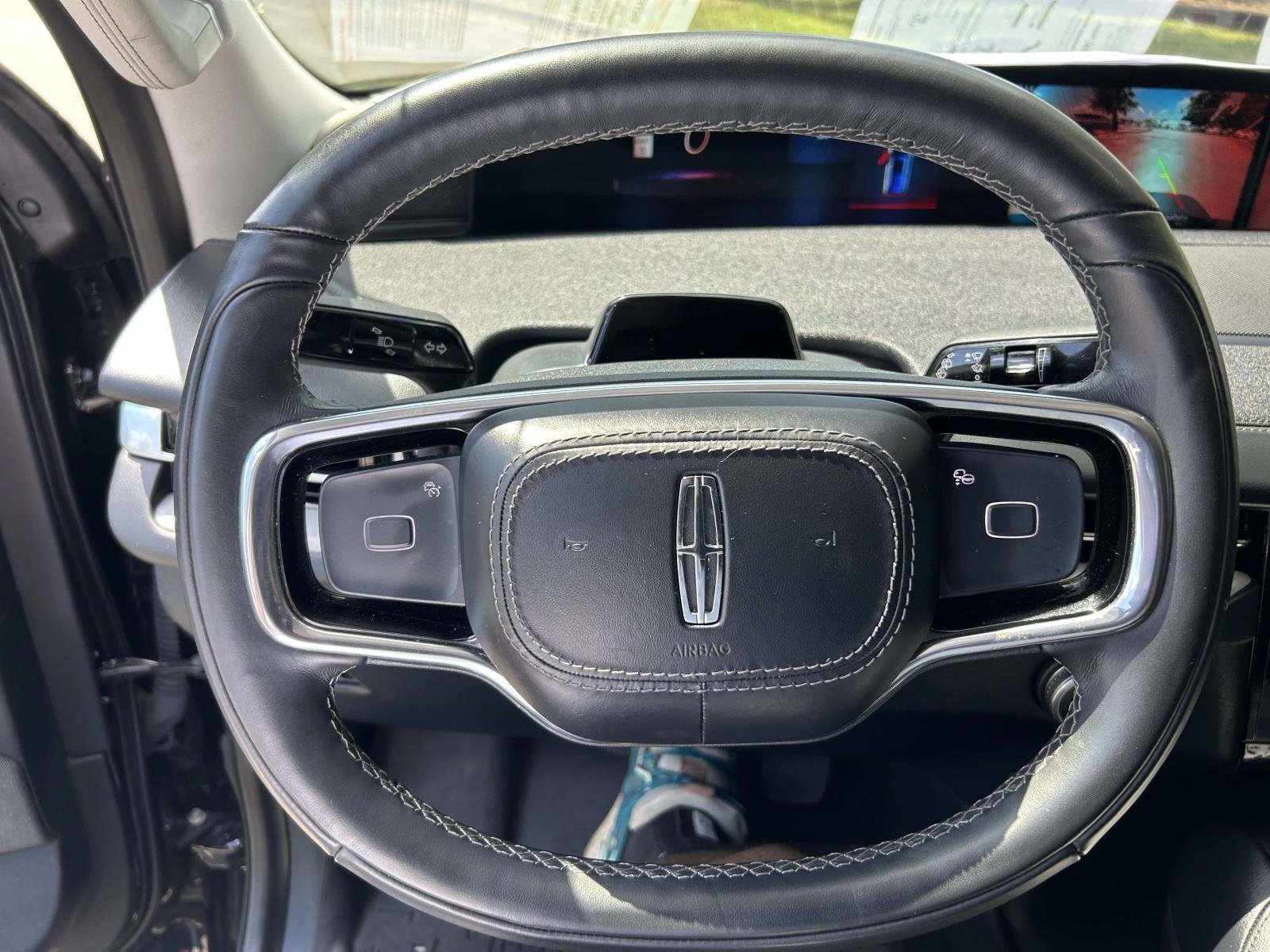 Certified 2025 Lincoln Navigator Reserve AWD/4WD image 34