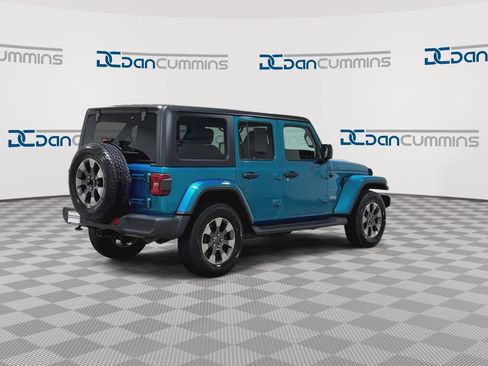 Used 2020 Jeep Wrangler Unlimited Sahara w/ Dual Top Group AWD/4WD image 9