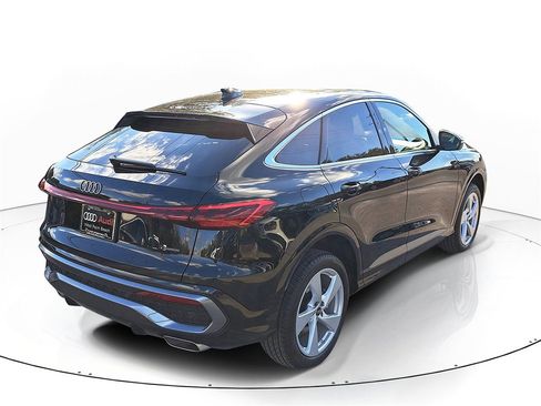 New 2025 Audi Q5 Premium Plus image 4