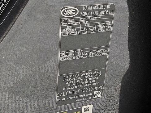 Used 2025 Land Rover Defender 110 V8 image 29