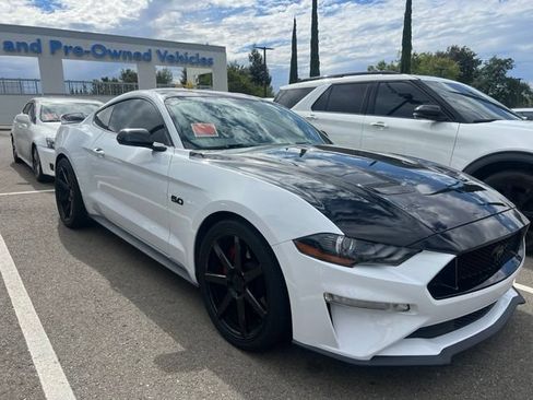 Used 2020 Ford Mustang GT RWD image 4