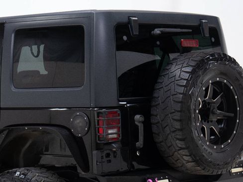Used 2015 Jeep Wrangler Unlimited Sport w/ Quick Order Package 24S AWD/4WD image 13