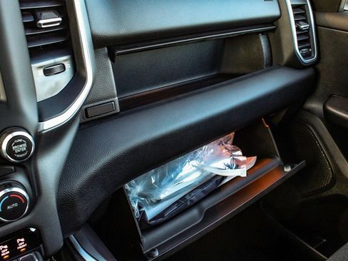 Used 2022 RAM 1500 Big Horn image 18