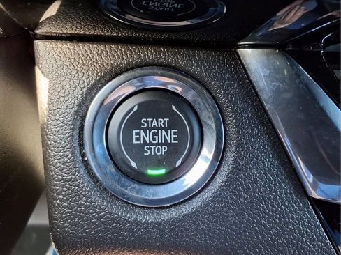 Certified 2025 Buick Envista Sport Touring FWD image 28
