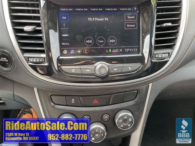 Used 2020 Chevrolet Trax LT w/ LT Convenience Package FWD image 18