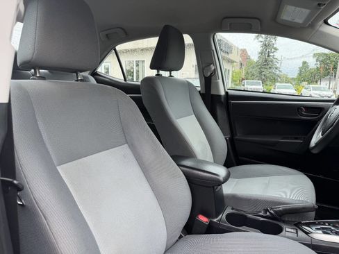 Used 2016 Toyota Corolla L FWD image 25