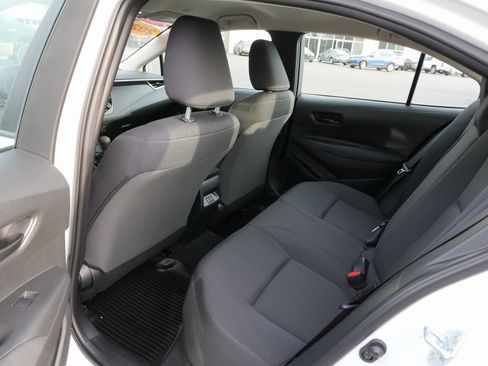 Used 2023 Toyota Corolla LE image 16