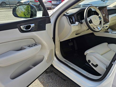 New 2026 Volvo XC60 B5 Ultra w/ Climate Package AWD/4WD image 19