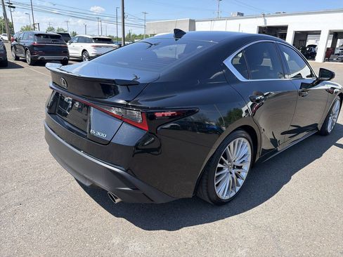 Used 2022 Lexus IS 300 w/ Premium Package RWD image 5