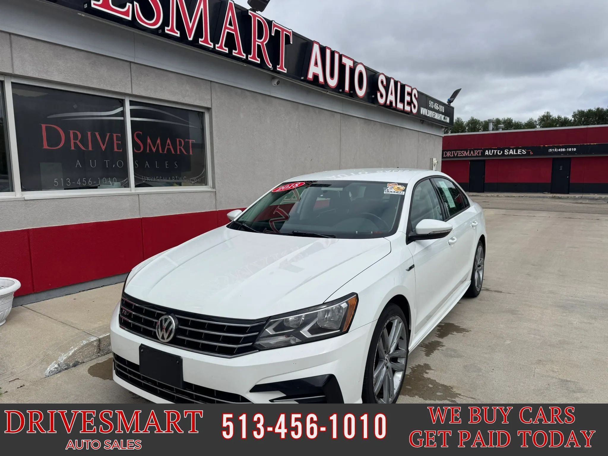 Used 2018 Volkswagen Passat 2.0T R-Line FWD image 1
