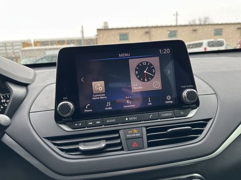 Used 2022 Nissan Altima 2.5 SV image 47