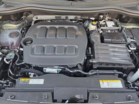 New 2026 Volkswagen Tiguan SE R-Line image 16