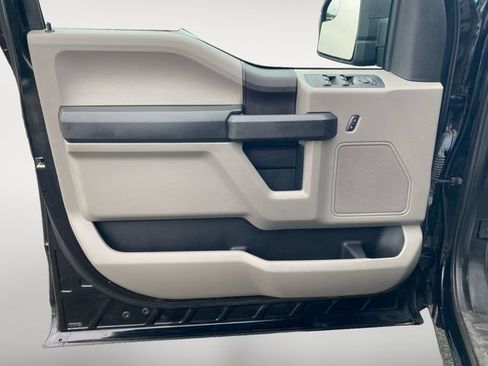 Used 2018 Ford F150 XL w/ Equipment Group 101A Mid AWD/4WD image 17