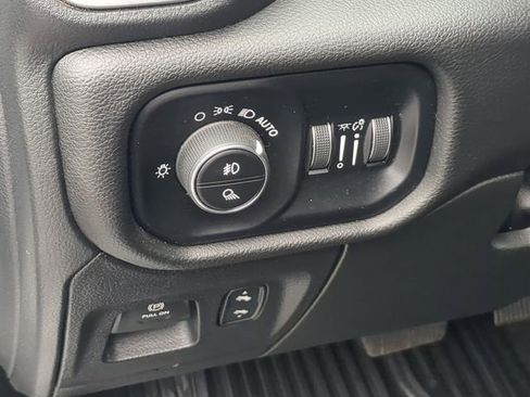 Used 2025 RAM 1500 Big Horn image 25