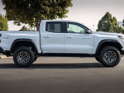 Certified 2024 Chevrolet Colorado ZR2 w/ ZR2 Convenience Package III AWD/4WD image 5