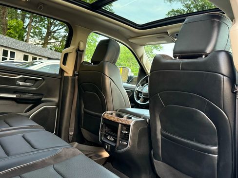 Used 2020 RAM 1500 Laramie image 26