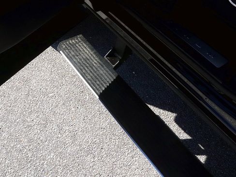 Used 2024 Ford F350 Platinum image 15