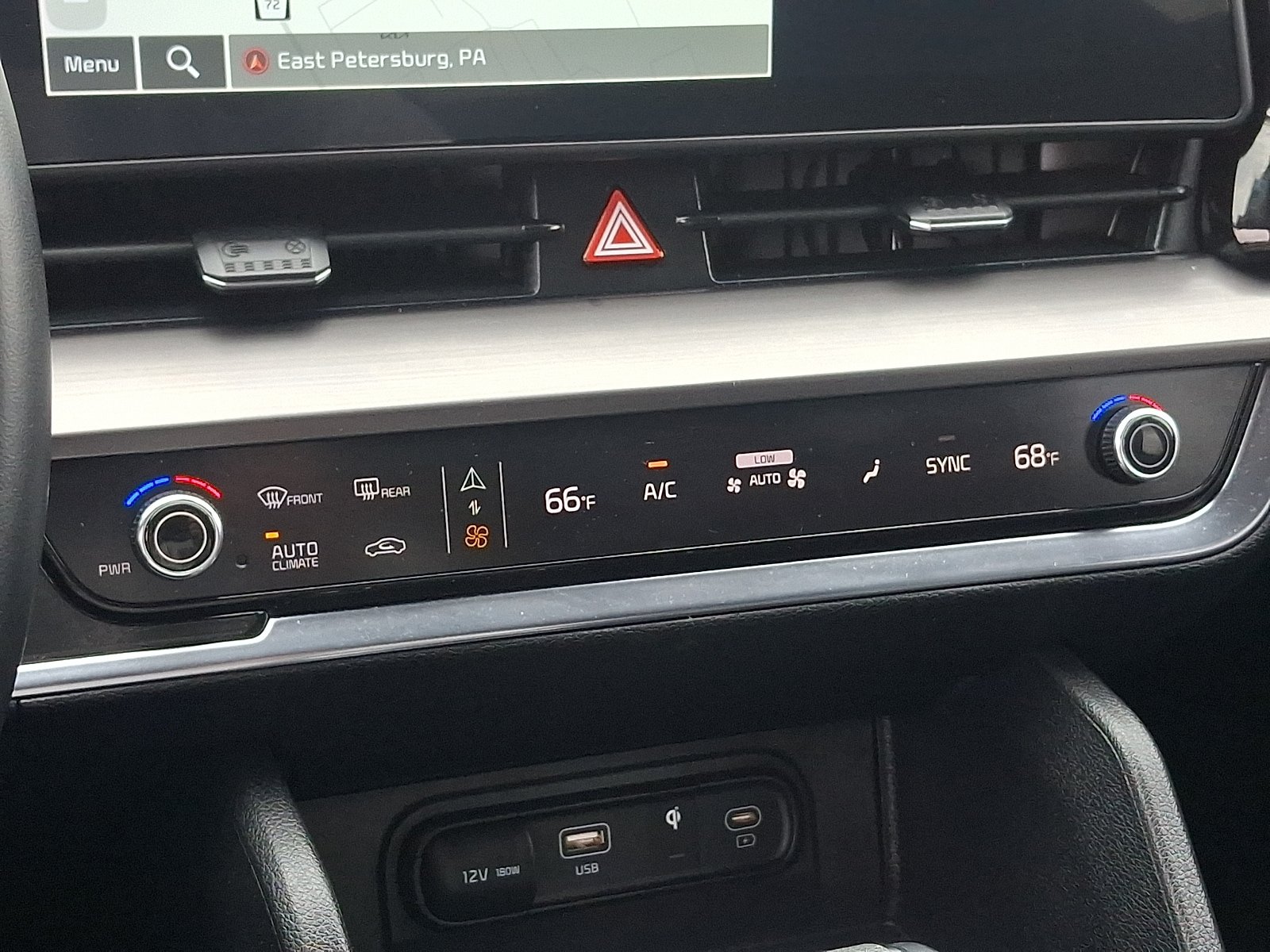 Used 2024 Kia Sportage EX AWD/4WD image 15