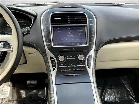Used 2019 Lincoln Nautilus Black Label AWD/4WD image 8