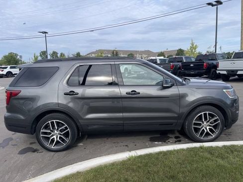 Used 2018 Ford Explorer Sport w/ Equipment Group 401A AWD/4WD image 6