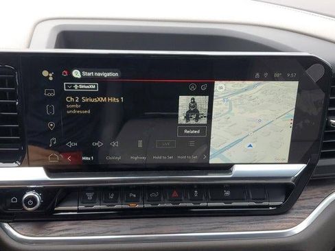 New 2025 GMC Sierra 2500 SLT w/ SLT Convenience Package image 30