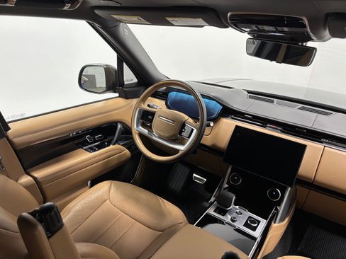 Used 2023 Land Rover Range Rover Long Wheelbase Autobiography AWD/4WD image 34