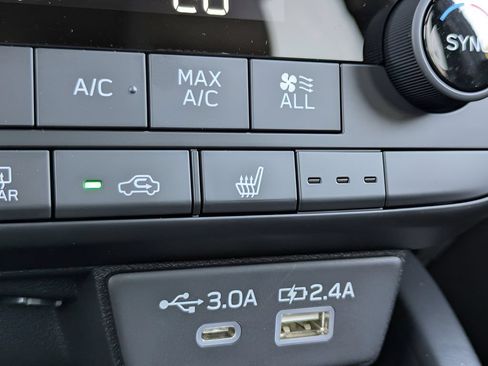 Certified 2026 Subaru Outback Premium AWD/4WD image 22