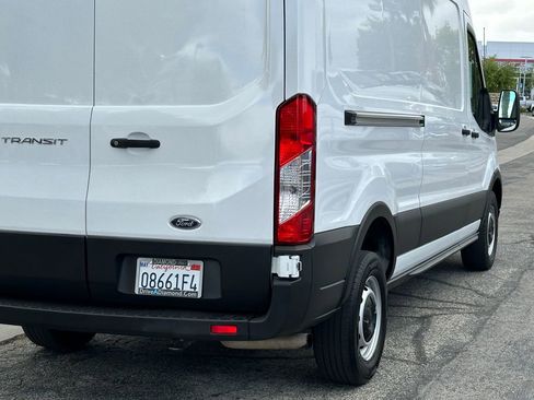 Used 2023 Ford Transit 250 148 High Roof RWD image 8