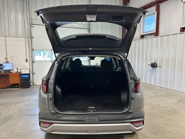 Used 2026 Hyundai Tucson SE AWD/4WD image 19