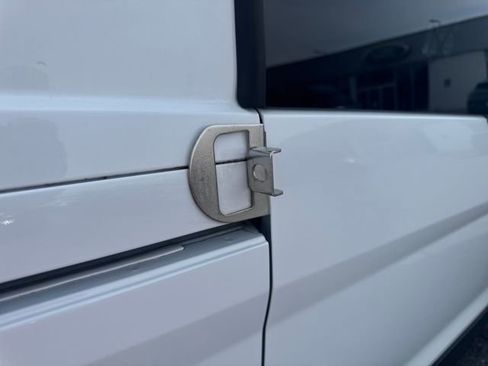 Used 2020 Ford Transit Connect XLT image 33