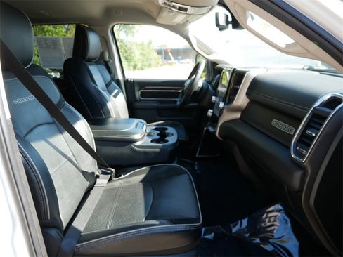 Used 2024 RAM 2500 Laramie image 8