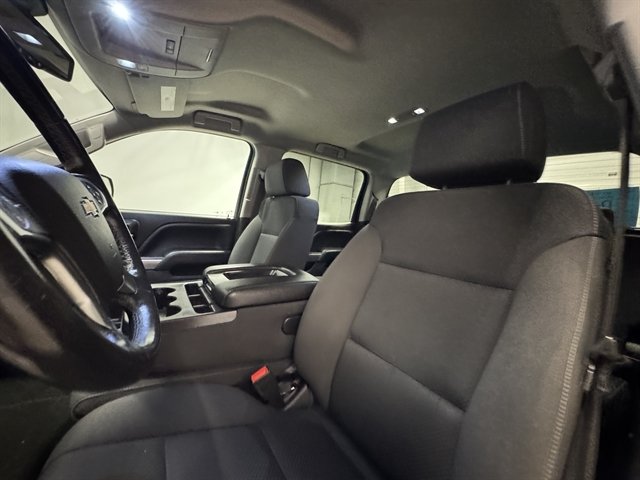 Used 2018 Chevrolet Silverado 1500 LT w/ LT Eassist Package AWD/4WD image 18