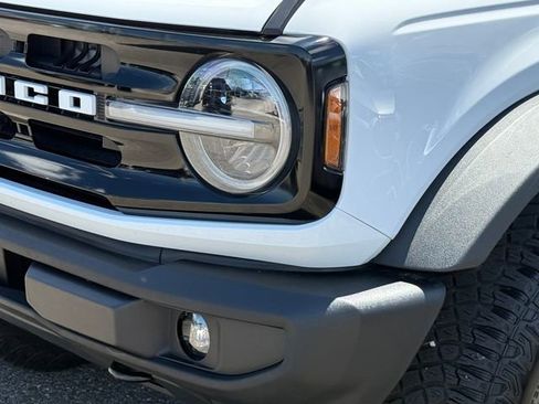 Certified 2023 Ford Bronco Outer Banks w/ Sasquatch Package AWD/4WD image 23