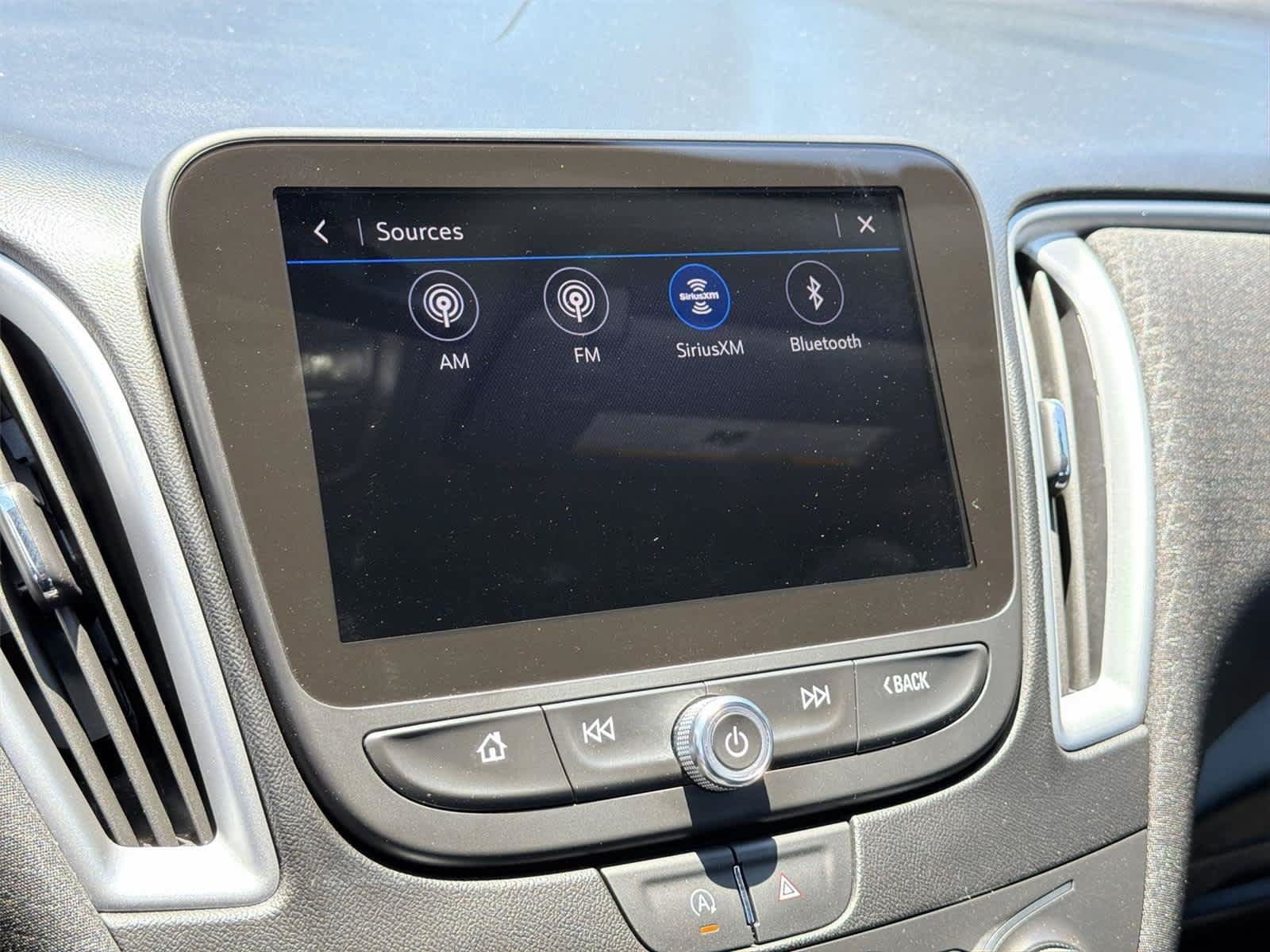 Used 2024 Chevrolet Malibu LT FWD image 17