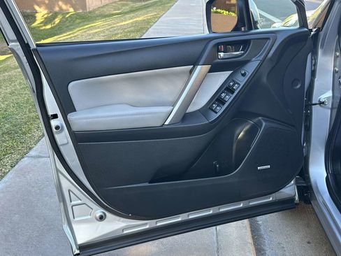 Used 2015 Subaru Forester 2.5i Limited image 50