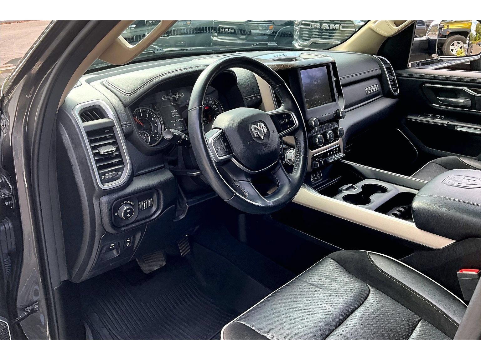 Used 2020 RAM 1500 Laramie AWD/4WD image 14