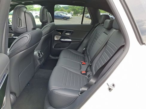 New 2025 Mercedes-Benz GLC 300 4MATIC image 10