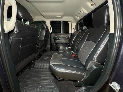 Used 2018 RAM 1500 Laramie w/ Convenience Group image 20