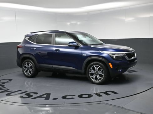 Used 2023 Kia Seltos EX AWD/4WD image 15