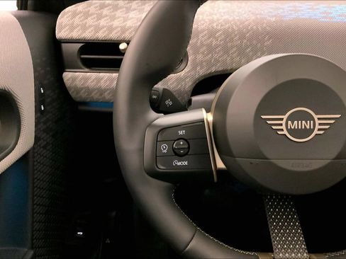 Certified 2025 MINI Cooper S FWD image 18
