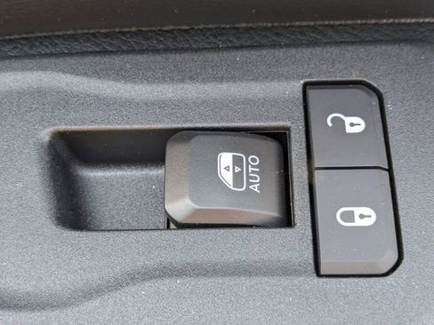 New 2026 RAM 1500 2WD Crew Cab image 16