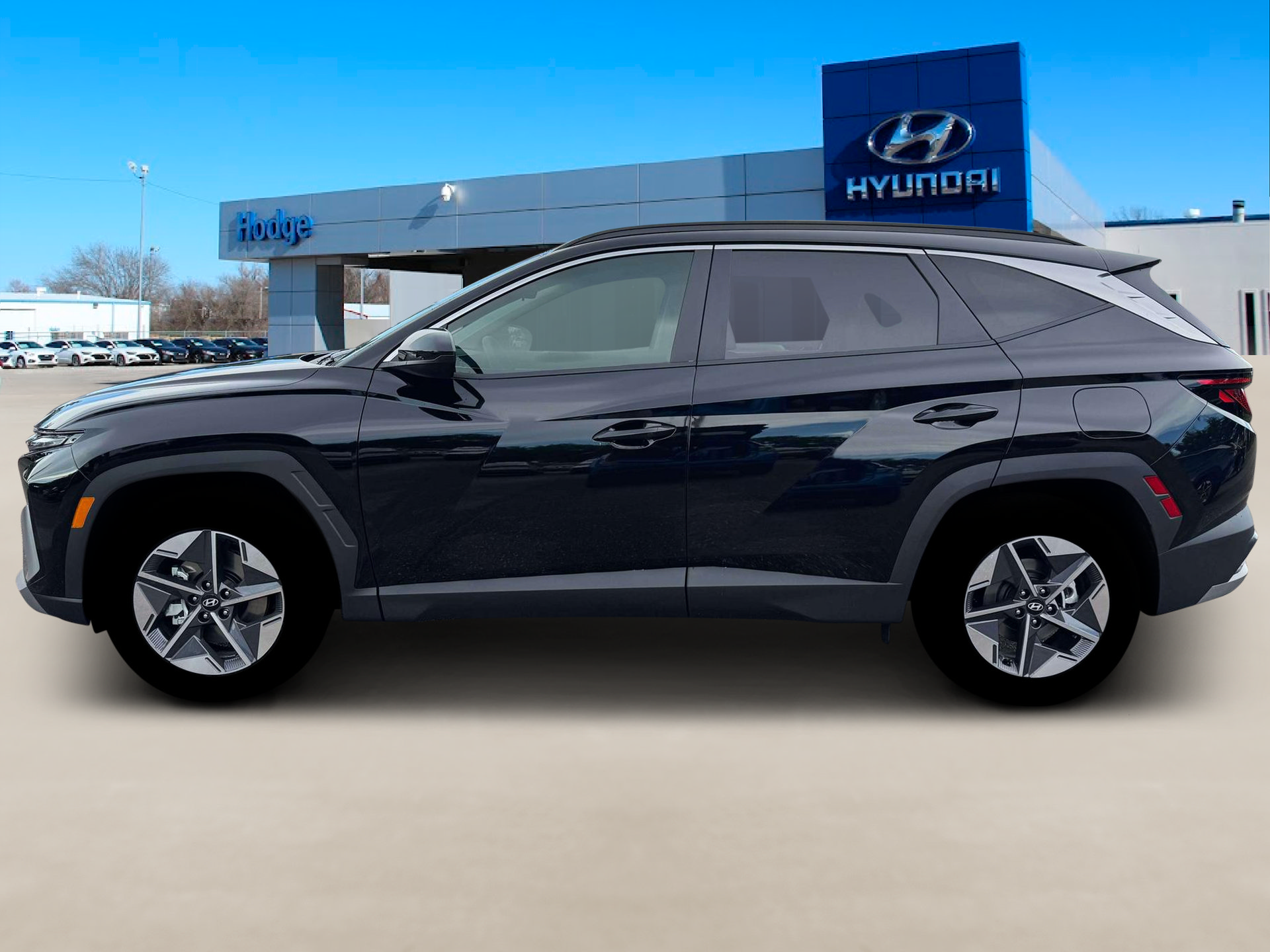 New 2026 Hyundai Tucson SEL FWD image 3