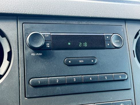 Used 2015 Ford F450 XL w/ Snow Plow Prep Package image 25