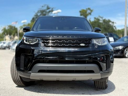 Used 2019 Land Rover Discovery SE image 10